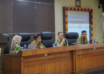 Kepala Badan Pendapatan Daerah (Bapenda) Provinsi Lampung, Saipul, memimpin Rapat Koordinasi strategis bersama seluruh Kepala Bapenda Kabupaten/Kota se-Provinsi Lampung bertempat di Aula Rapat Lantai III Kantor Bapenda Lampung, Selasa (7/4/2026).