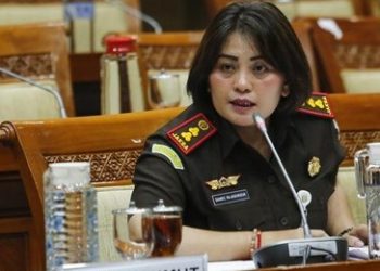 Kepala Kejaksaan Negeri Karo Danke Rajagukguk (kanan). ANTARA